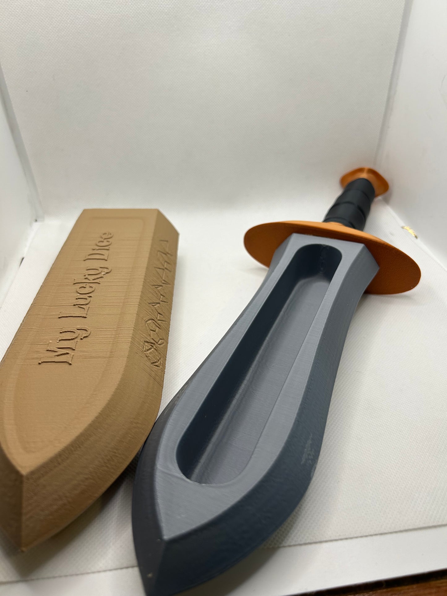 Dice Dagger