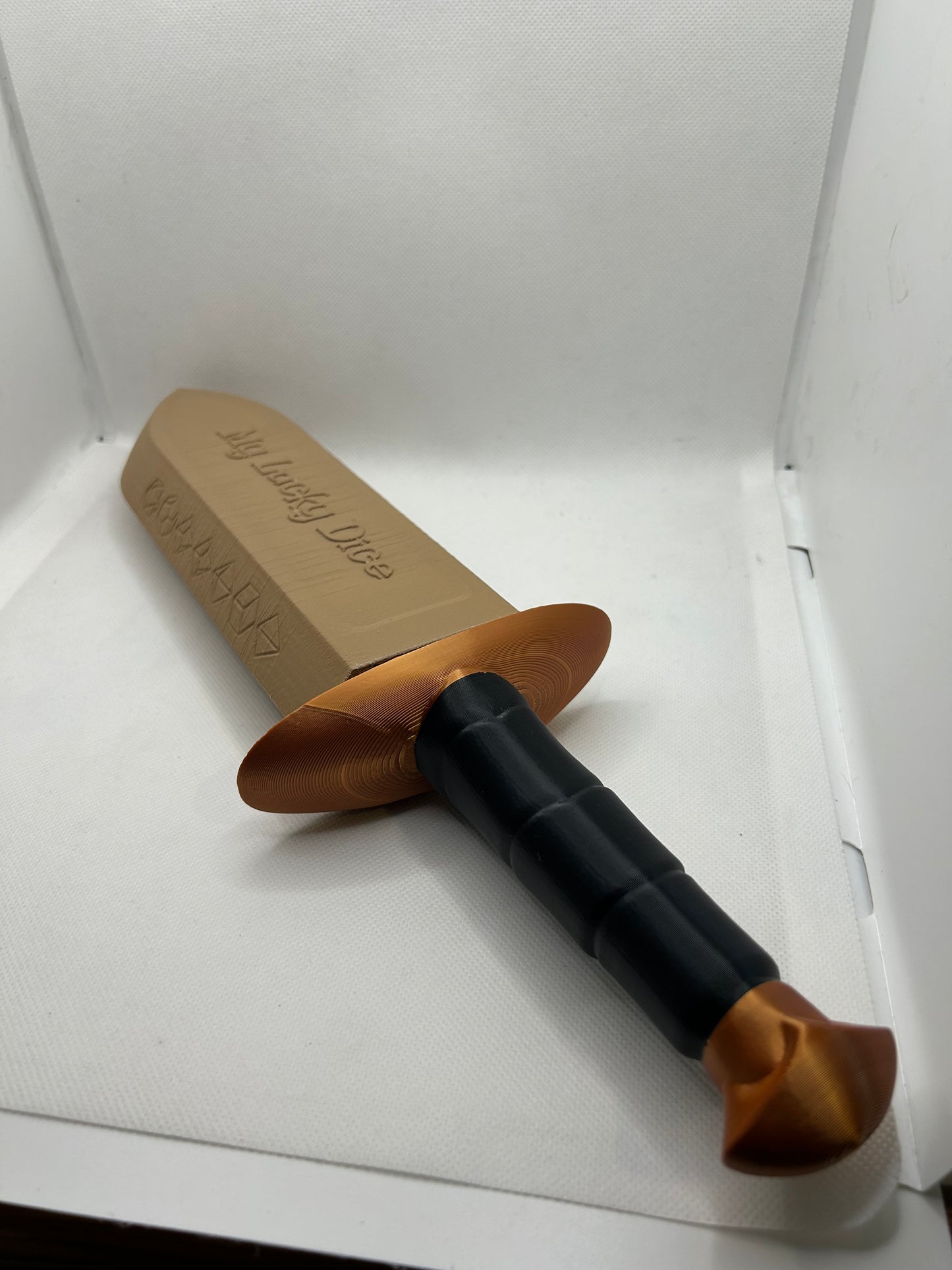 Dice Dagger